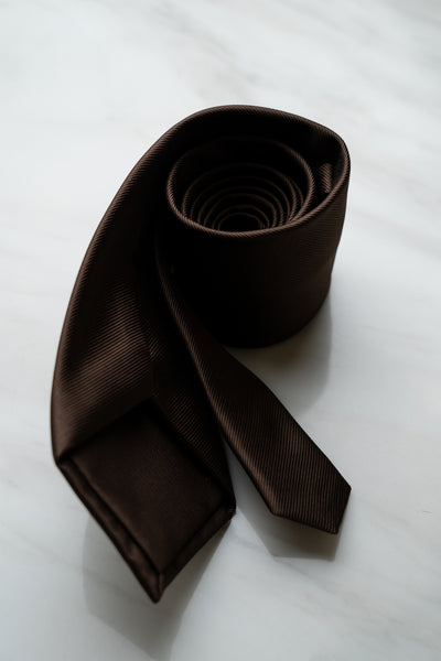 AT134BN Solid Color Tie in Dark Brown